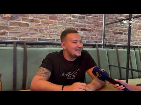 Uroš Živković: Ne znam šta devojke vide na meni, ne hvatam ih sigurno na pločice! |HYPETV