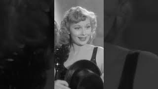 Download lagu Maureen O'Hara & Lucille Ball Improvise a Catfight | Dance, Girl, Dance (1940) #shorts #classic mp3
