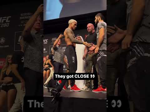 Charles Oliveira and Islam Makhachev was intense as they went nose-to-nose 👃👀