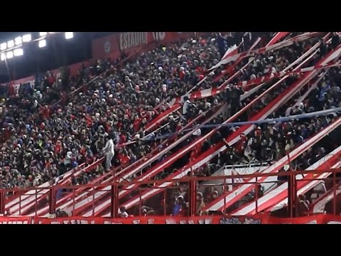 "Yo te quiero Paternal" Barra: Los Ninjas &bull; Club: Argentinos Juniors &bull; País: Argentina