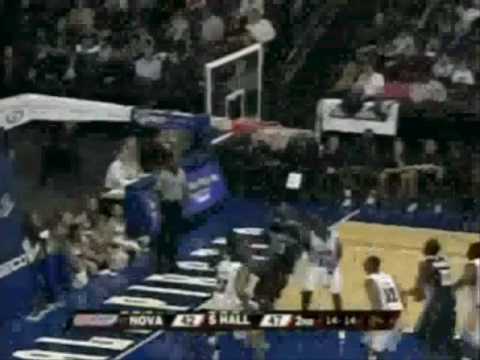 Scottie Reynolds drops 40 against Seton Hall