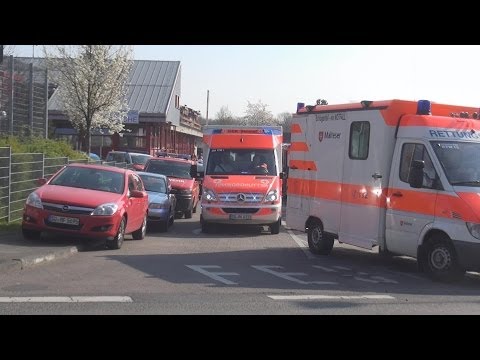 RTW 1 DRK Hennef FW Siegburg wird von RTW blockiert