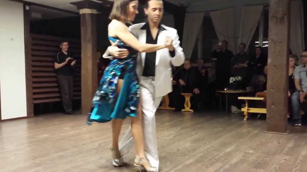 Gustavo Rosas and Gisela Natoli - Argentine Tango (2/4) tango (2014-01-05 Oulu, Finland)