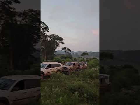 trilhão de Jipes em Rio Espera!