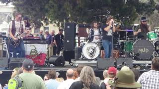 Phoenix Music Festival - Whiskey Myers Wild Baby Shake Me-