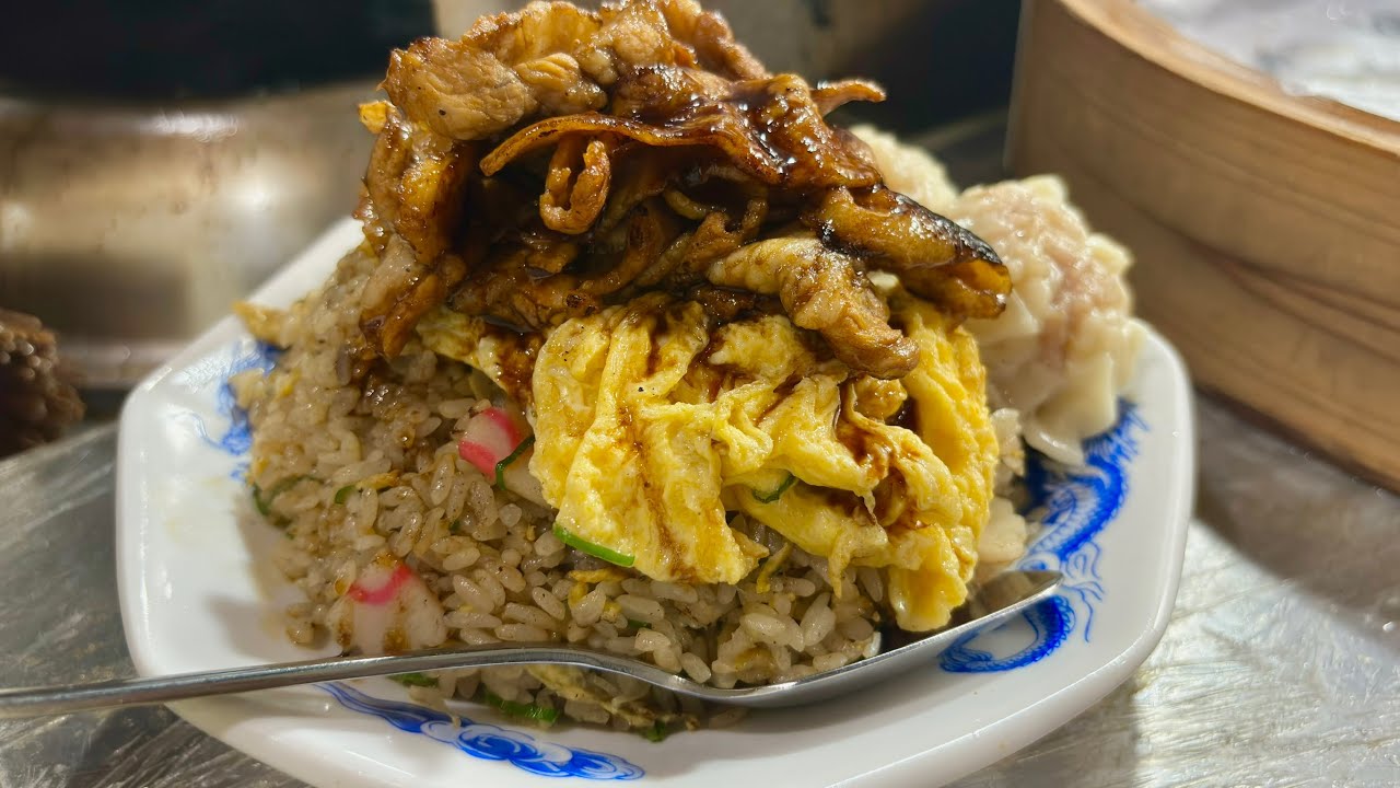 肉玉炒飯という男のロマンがつまった背徳飯【新御茶ノ水 萬龍】