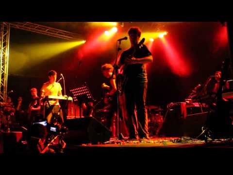 "Forma e sostanza" (CSI cover) - Lo Stato Sociale feat. Appino - Live@Estragon 21/09/2013