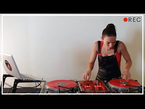 DJ Lady Style - Mario Bros : Scratch Battle