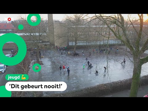 Schoolplein omgetoverd tot schaatsbaan ⛸️
