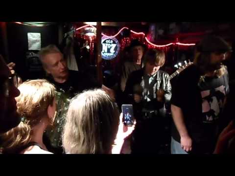 Dry Riverbed Trio Dusty Ciggaar Darryl Ronald @maloemelo what i'd say lot of guests !