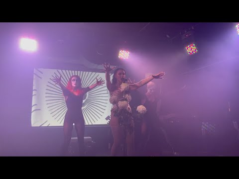 Zheani Live in Toronto (September 24th at The Velvet Underground) Full Performance