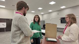 Assissting Voters