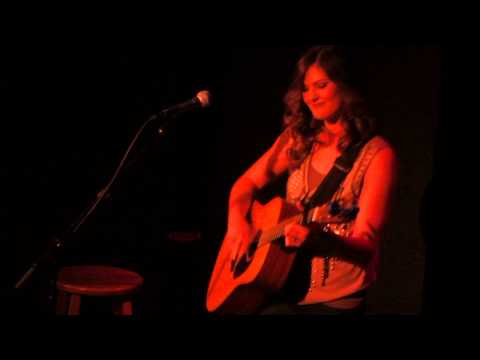 Ayla Brown - Beat By A Girl - Live @ Iron Horse Music Hall