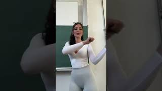 new favorite dance? #fyp #trending #viral #account #greenscreen