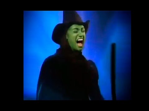 Eden Espinosa  Defying gravity -  Remastered 08 October 2006 (Last Broadway Show)