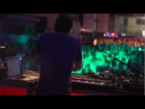 Redinho: Change It All Up