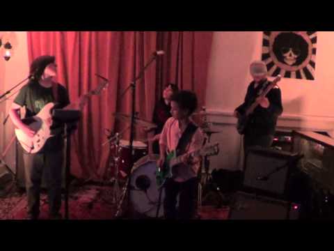 Bobby Paltauf (14 yrs) and Brandon Niederauer (10 yrs)  shreds "Little Wing"