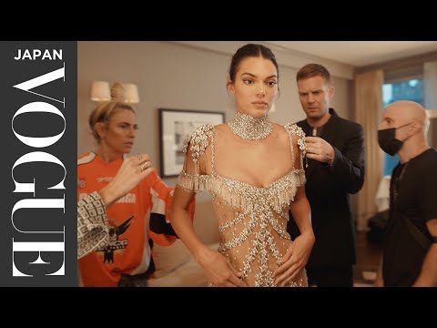 ケンダル・ジェンナー、METガラ本番までの準備に密着。| Met Gala | VOGUE JAPAN (ケンダル・ジェンナー、METガラ本番までの準備に密着。| Met Gala | VOGUE JAPAN)