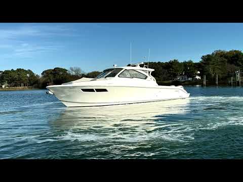 2021 Pursuit DC 365 Dual Console Aquathena Video
