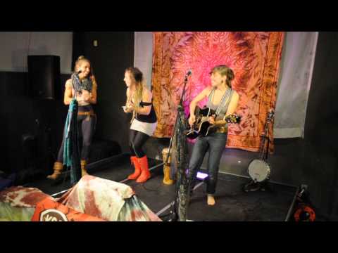 Singer Singwriter Corrina Keeling, and Friends performing at Kwantlen College in Surrey