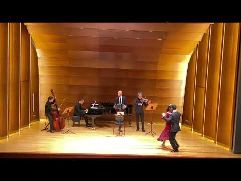 Onur Gümrükcü & Karin Solana - Café Domínguez