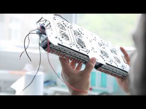 Cum e posibil aşa ceva?! A fost inventat ceasul &icirc;n care timpul este... lichid! Nu &icirc;ţi poţi lua privirea de la el