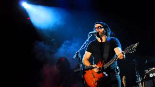 Carlos Varela  -  muros y puertas