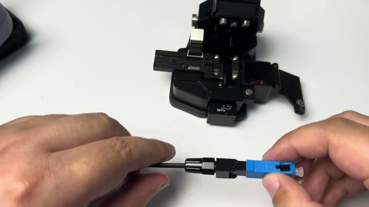 SC UPC optical fiber fast connector field assembly operation demo