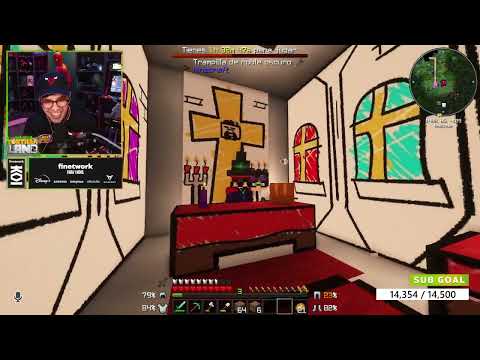 Juan muestra su capilla terminada