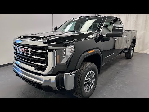 2026 GMC Sierra 3500HD 4WD Crew Cab Long Box SLT in Black for sale at Davis GMC Buick Lethbridge in Lethbridge, AB