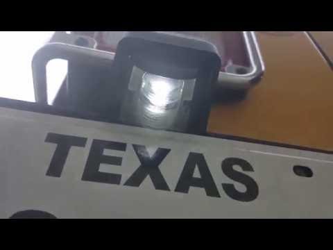 2013 Jeep JKU license plate light replacement