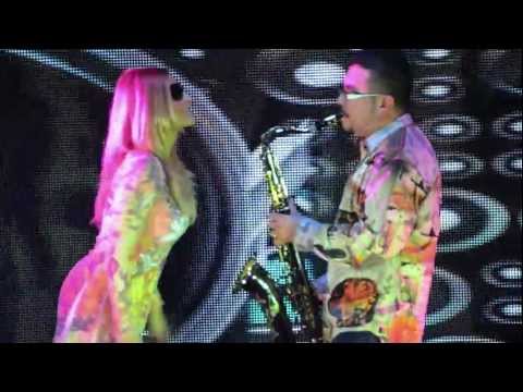 DJ Tetris ft Liza & La Maquinaria Norteña - Mr SaxoBeat (Video Oficial)