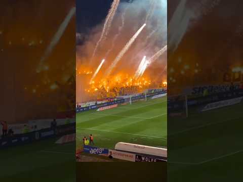 "Hinchada de Boca " Barra: La 12 &bull; Club: Boca Juniors