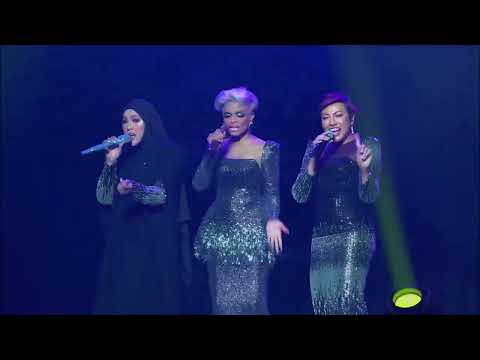 Jaclyn Victor - Dimana Dimana with 3 Suara (live at ZeppKL)