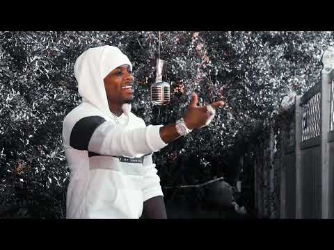 Baby Soulja - Shots Fied ( Shoot a star mic performance )