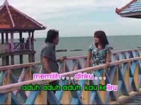 BEDA USIA Lilin Herlina feat Muchtar Kelana