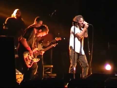 Pearl Jam- Marker In The Sand (Berlin 2006)