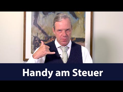 Handy am Steuer – so werden Sie nicht verurteilt und bekommen keinen Punkt in Flensburg