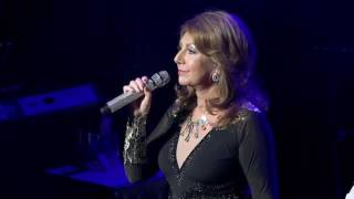 Jane McDonald - Making Memories Tour - 26 Aug 2017 - Cliffs Pavilion