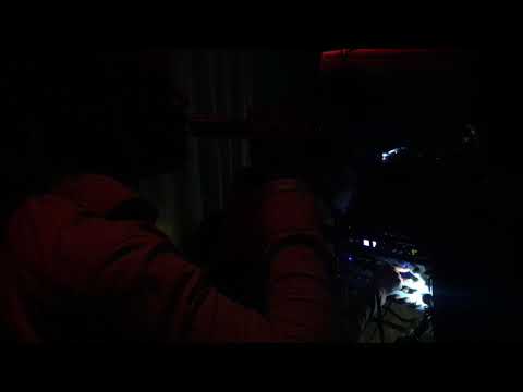 Uhuru Soundsystem ft Singing Cologne (Jam) - Dub Pon Di Battlefield 'pt1 @ Smile Festival 031118