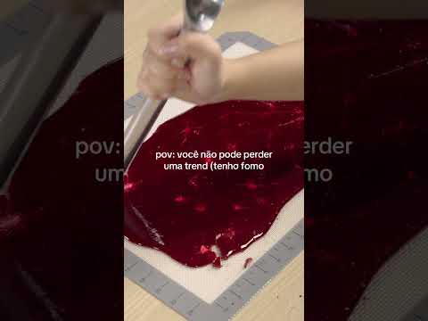 POV: VOCÊ NÃO PODE PERDER UMA TREND |  Morango cravejado #trend #meme #humor #vidareal #viral