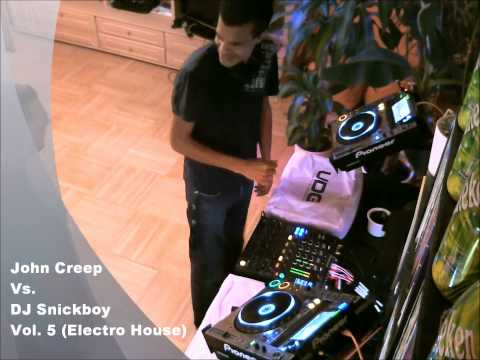 John Creep Vs. SnickBoy - Vol. 5