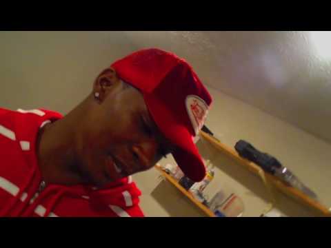 Yung Rico and 5ive  Mics Freestyle