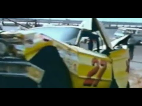 1964 Southern 500 - Junior Johnson & Bud Moore Crash