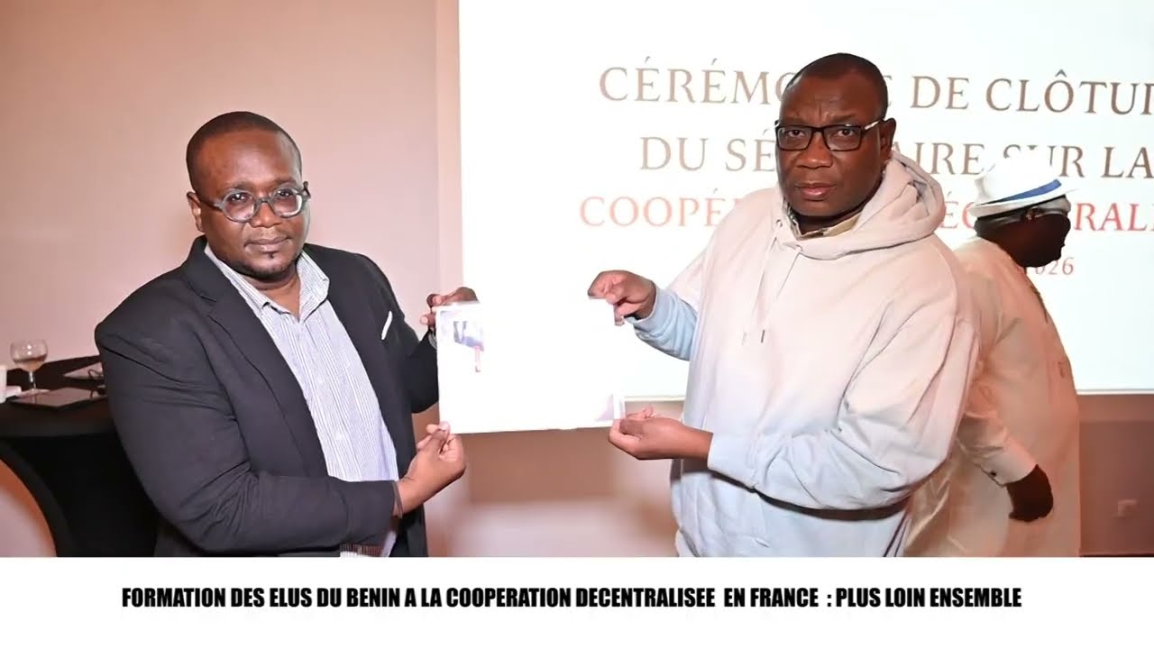 CÉRÉMONIE DE REMISE DES DIPLOMES AUX MAIRES EN FIN DE FORMATION ET D'IMMERSION AVEC SAV FORMATION A PARIS