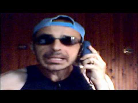 Carlo Verdone e il servo Ollivud in la telefonata