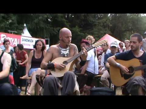 LUC ARBOGAST St Chartier 2009 cancion sefaradi avec le public