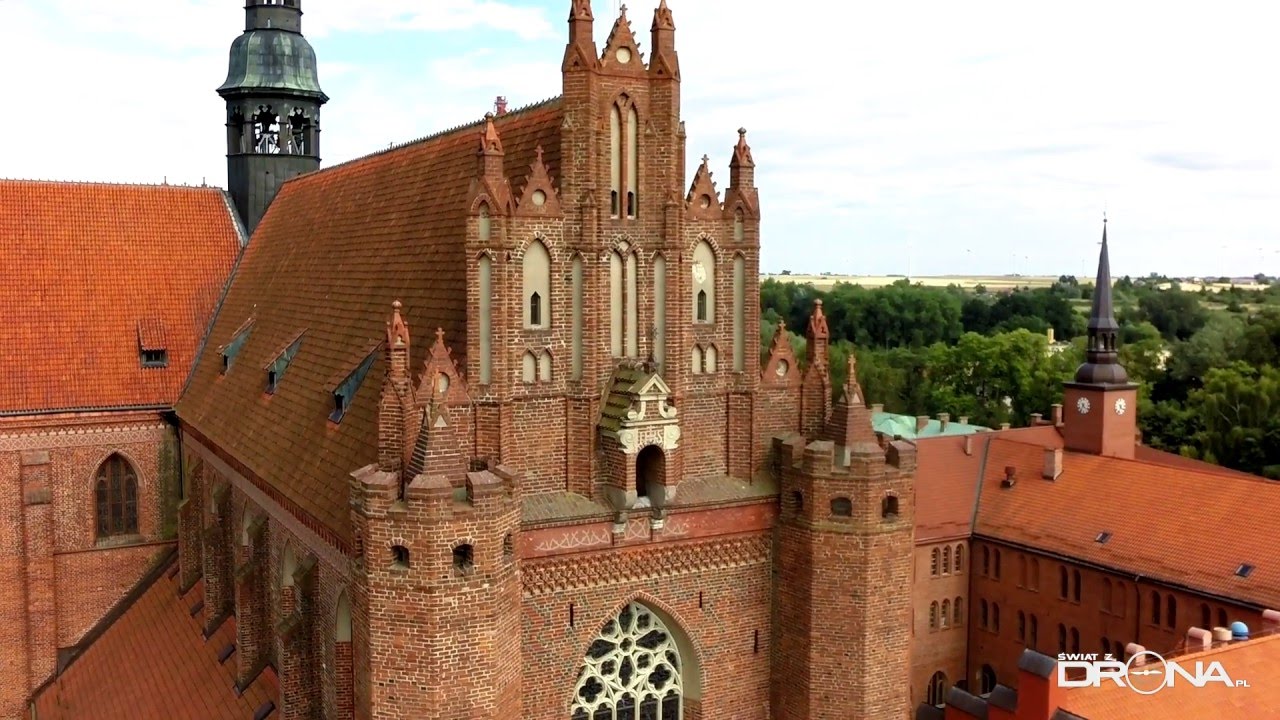 Katedra Wniebowzięcia NMP w Pelplinie – gotycki kościół, pierwotnie świątynia klasztoru Cystersów, od 1824 siedziba miejscowego biskupa. Katedra jest jedną z największych świątyń gotyku ceglanego w Polsce (swego czasu druga w Polsce po kościele mariackim w Gdańsku).