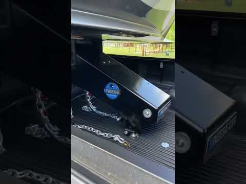 NO FIFTH WHEEL HITCH NEEDED! Best Tow Experience Ever. #fulltimerv #fifthwheel #shorts #rvlife