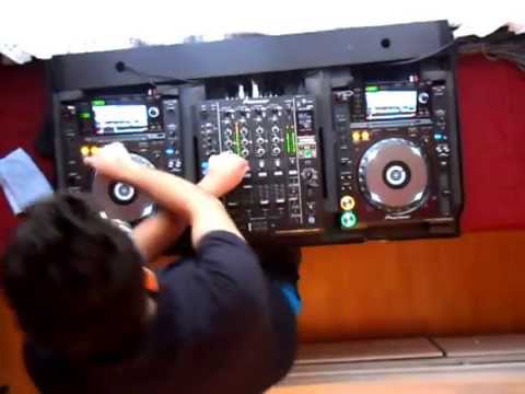 Pioneer Cdj 2000 Nexus & Pioneer Djm 900 srt (Salvatore Zappalà #Delirio part 1)
